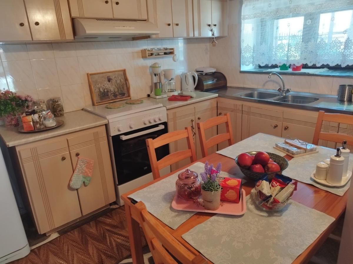 Cosy Lake House, Μια Ανάσα Πριν Τη Λίμνη Kalivia  Ngoại thất bức ảnh