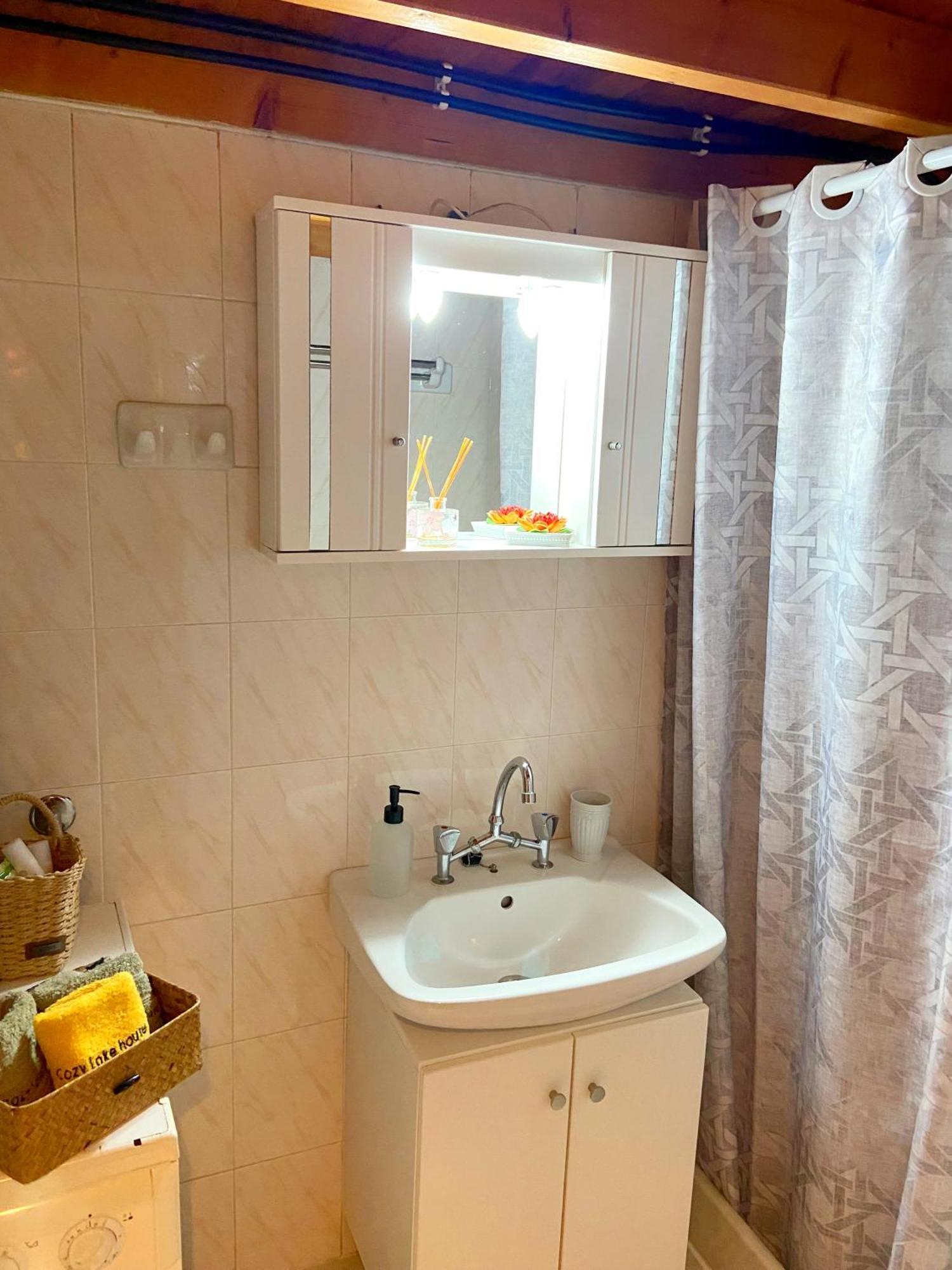 Cosy Lake House, Μια Ανάσα Πριν Τη Λίμνη Kalivia  Ngoại thất bức ảnh