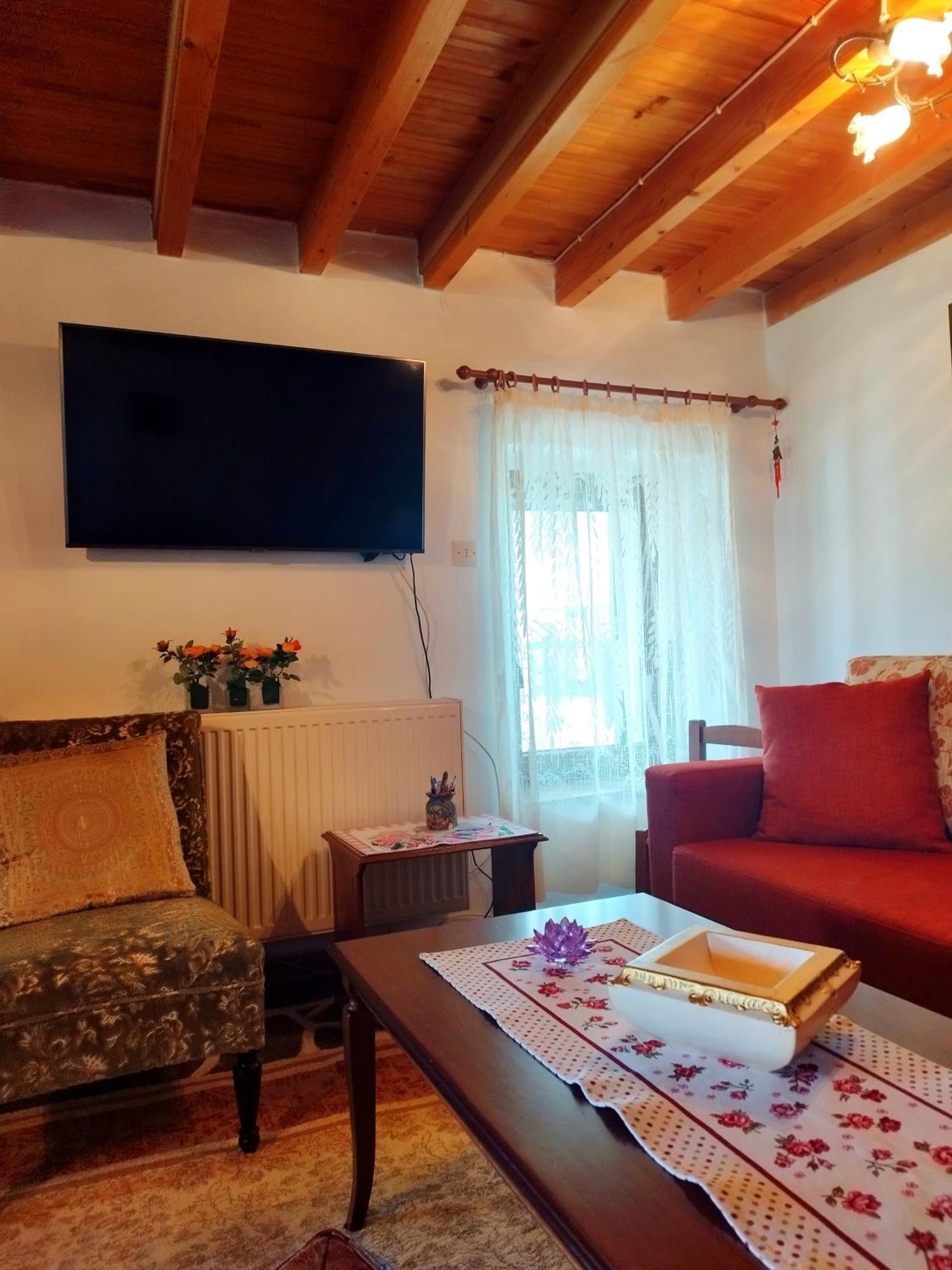 Cosy Lake House, Μια Ανάσα Πριν Τη Λίμνη Kalivia  Ngoại thất bức ảnh